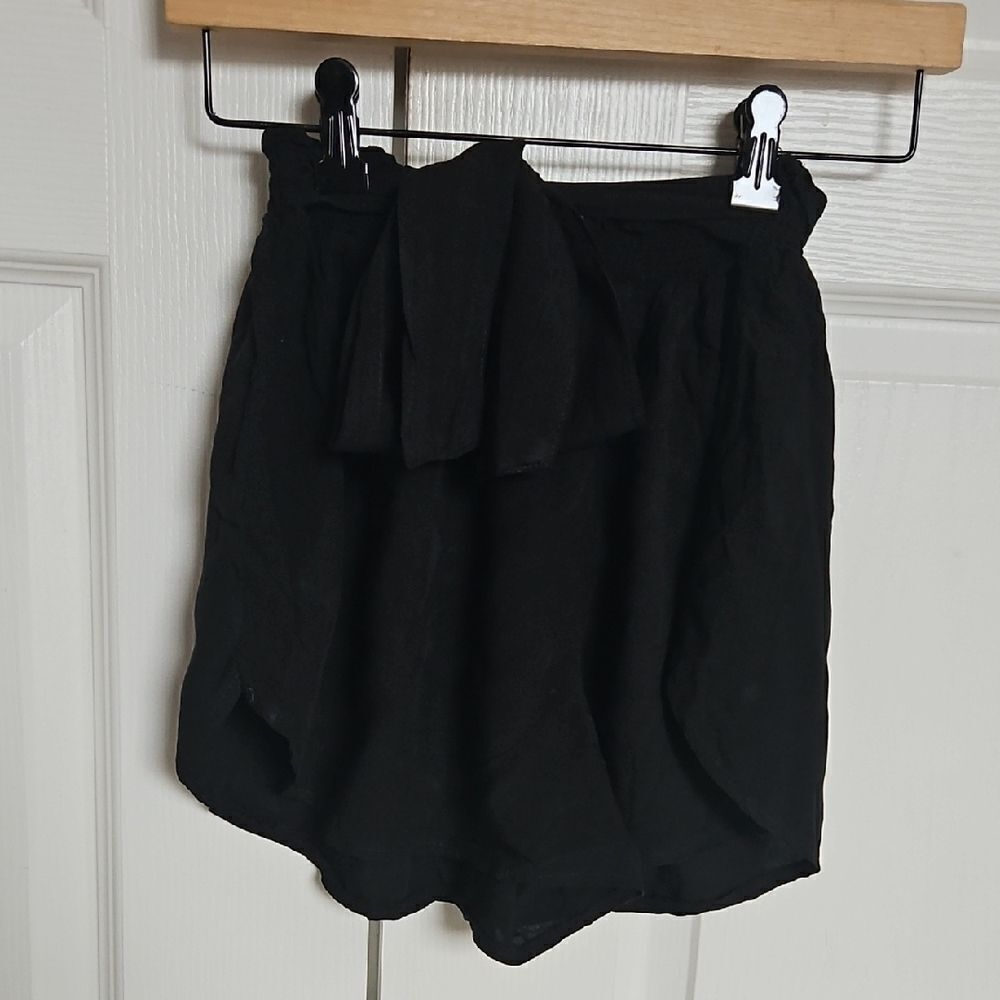 Shosho Black Skorts with Flowing Design